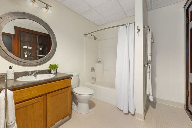 948 Main St 202, Waltham, MA 02453