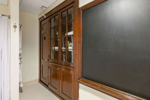 948 Main St 202, Waltham, MA 02453