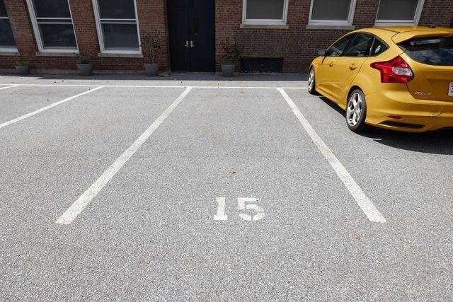 948 Main St 202, Waltham, MA 02453