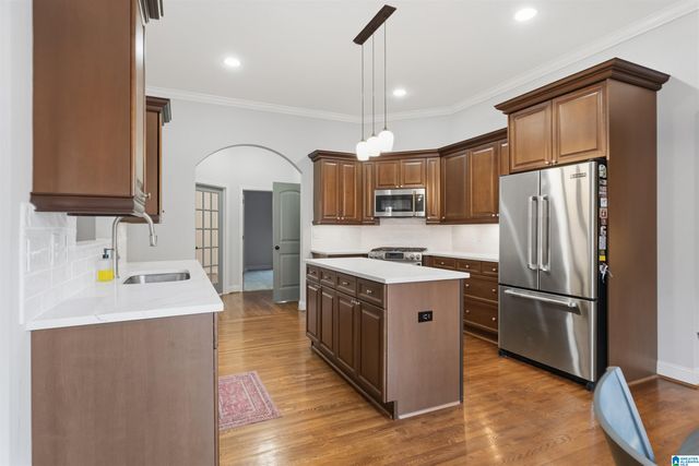 3614 TIMBER OAK CIRCLE, Helena, AL 35022