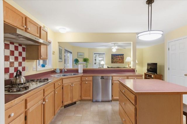 197 Catkin Drive, South Burlington, VT 05403