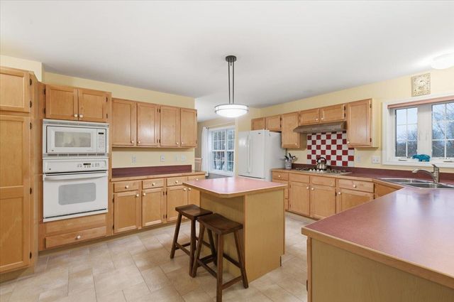 197 Catkin Drive, South Burlington, VT 05403