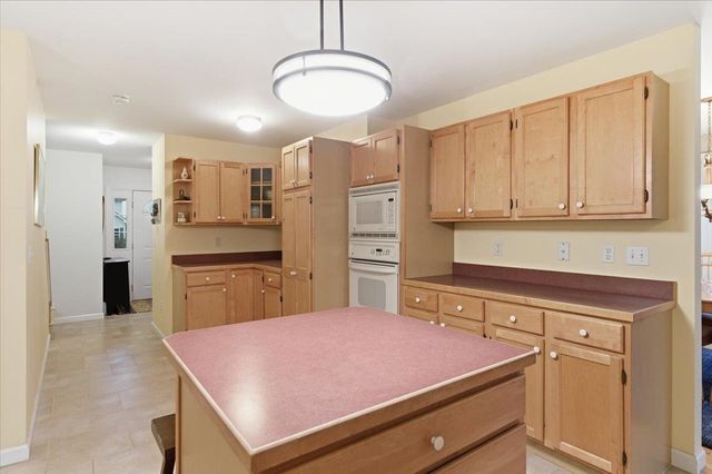 197 Catkin Drive, South Burlington, VT 05403