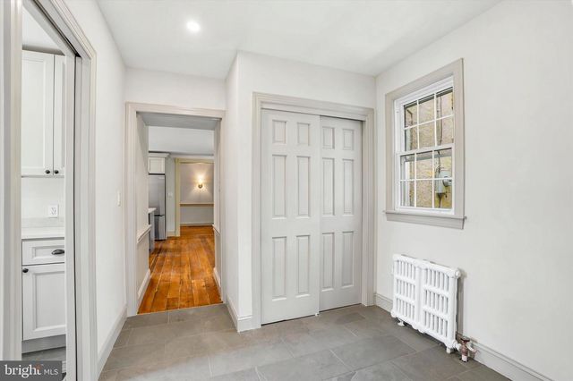 500 E MILL RD, Flourtown, PA 19031