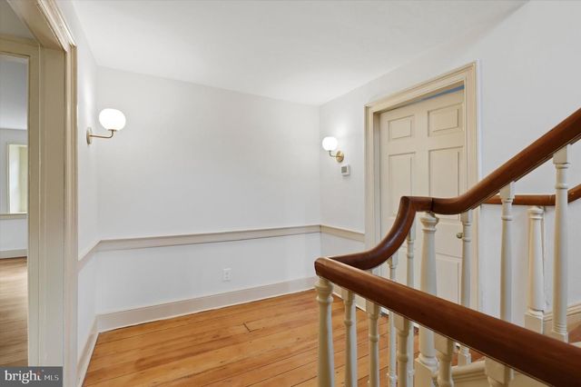 500 E MILL RD, Flourtown, PA 19031