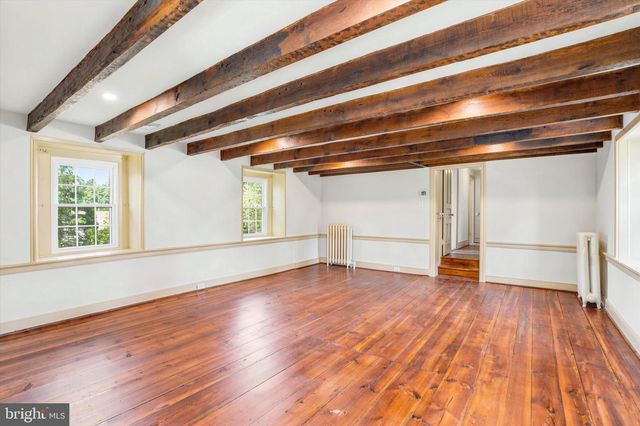 500 E MILL RD, Flourtown, PA 19031