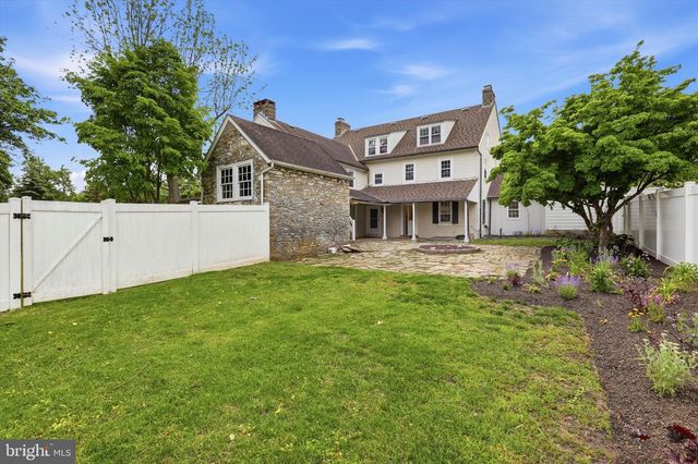 500 E MILL RD, Flourtown, PA 19031