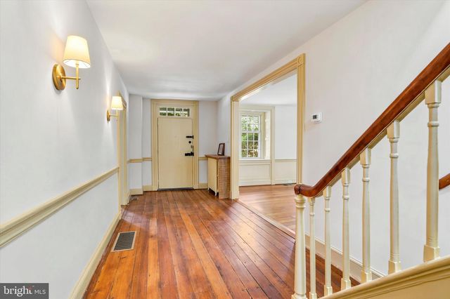 500 E MILL RD, Flourtown, PA 19031