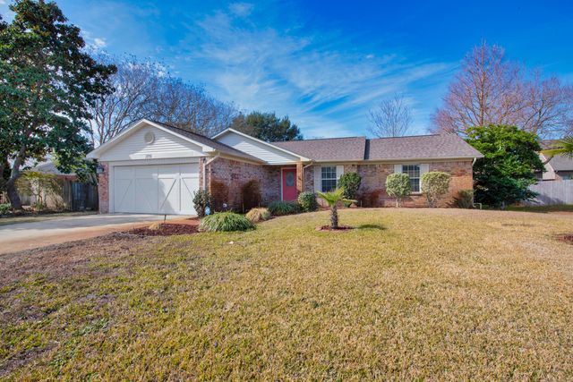 1775 Village Parkway, Gulf Breeze, FL 32563