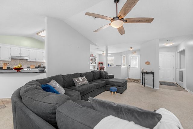 1775 Village Parkway, Gulf Breeze, FL 32563