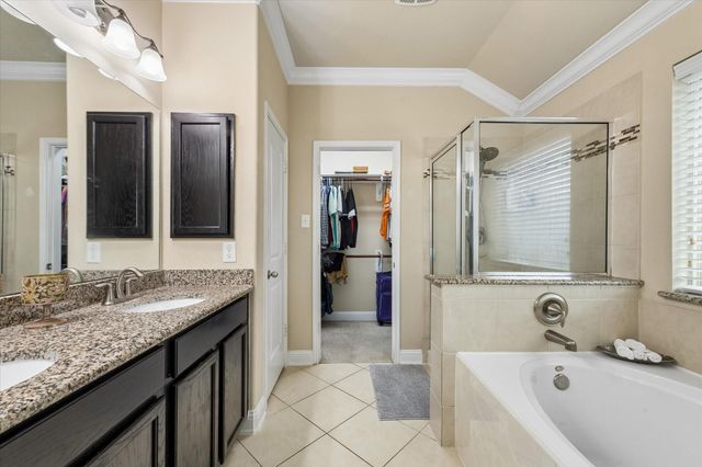 1521 Bluestone Edge Lane, Pearland, TX 77089