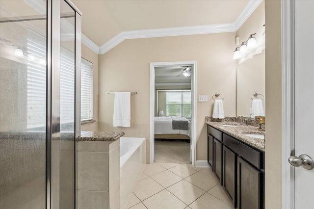 1521 Bluestone Edge Lane, Pearland, TX 77089