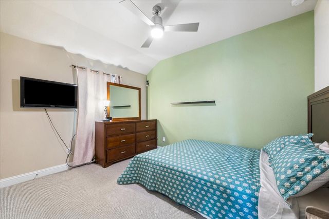 1521 Bluestone Edge Lane, Pearland, TX 77089
