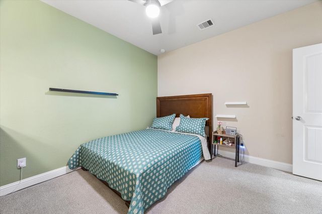 1521 Bluestone Edge Lane, Pearland, TX 77089