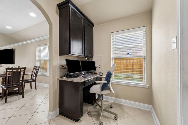1521 Bluestone Edge Lane, Pearland, TX 77089