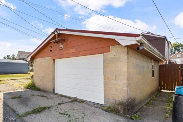 535 Mahan Avenue, Follansbee, WV 26037