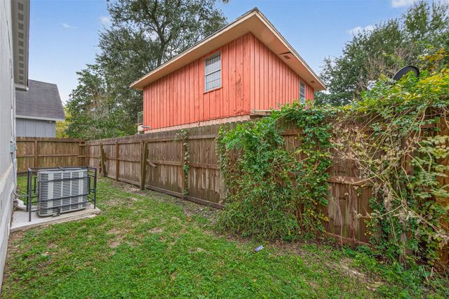 6605 Greenhurst Street, Houston, TX 77091