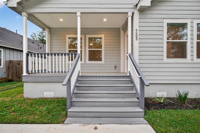 6605 Greenhurst Street, Houston, TX 77091