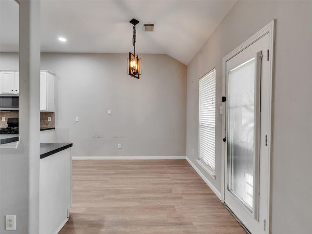 2310 Highland Crossing Drive, Conroe, TX 77304