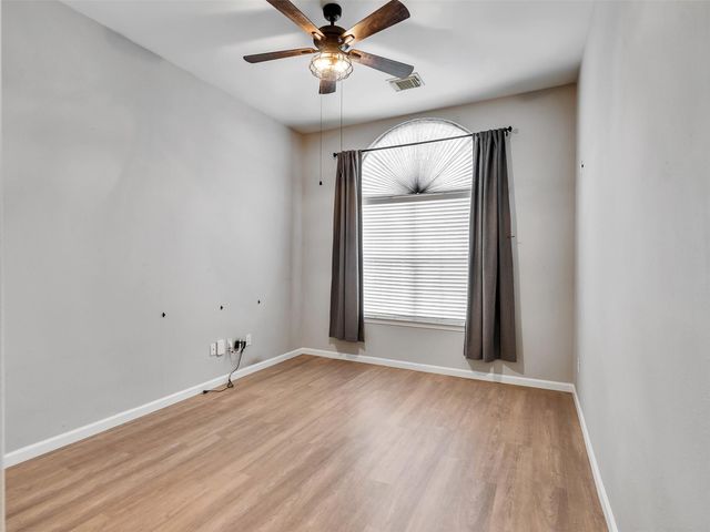 2310 Highland Crossing Drive, Conroe, TX 77304