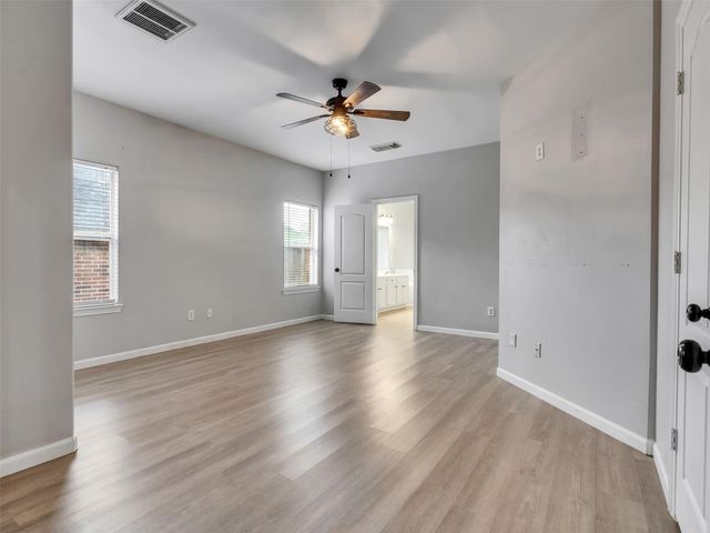 2310 Highland Crossing Drive, Conroe, TX 77304