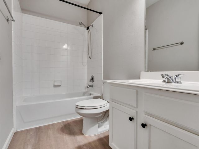 2310 Highland Crossing Drive, Conroe, TX 77304