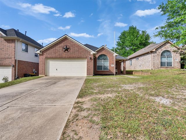 2310 Highland Crossing Drive, Conroe, TX 77304