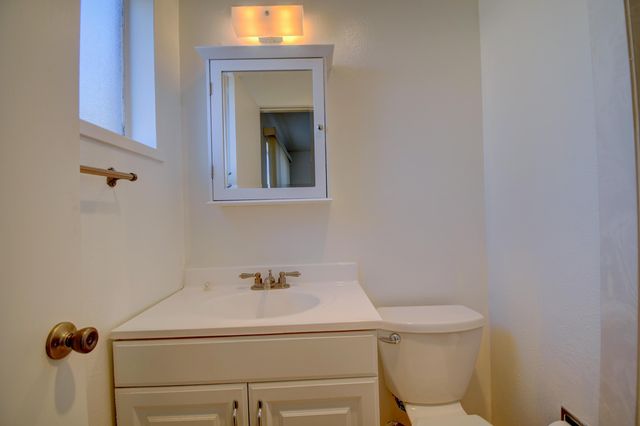 3947 Donald Road SW, Albuquerque, NM 87105