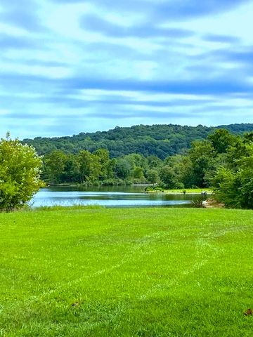 14889 311 Highway, Green Forest, AR 72638