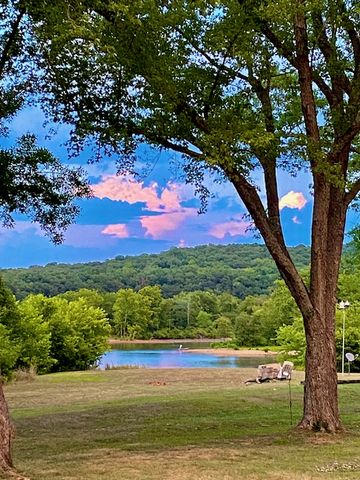 14889 311 Highway, Green Forest, AR 72638