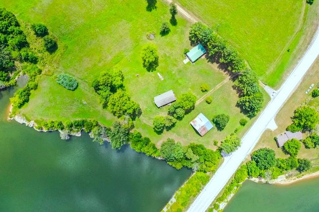 14889 311 Highway, Green Forest, AR 72638