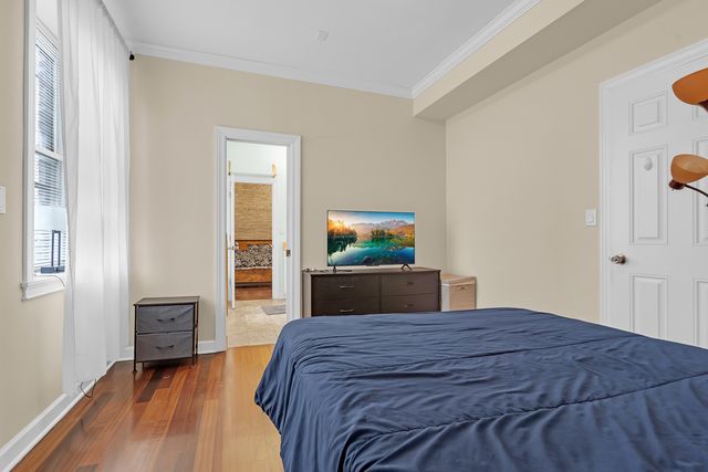 3435 W Sunnyside Avenue 3W, Chicago, IL 60625