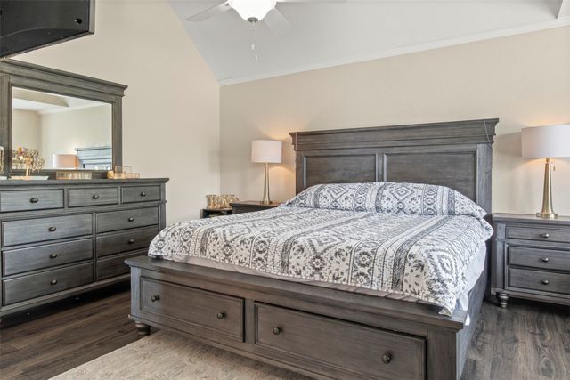 215 Cimarron Trail 1, Irving, TX 75063