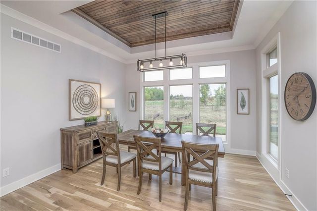 13829 Westgate Street, Overland Park, KS 66221
