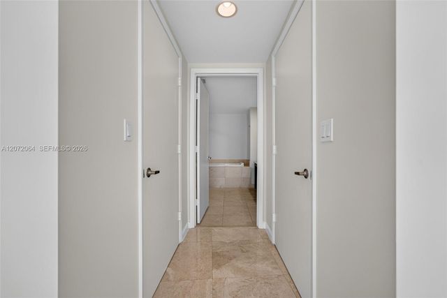 465 Brickell Avenue 419, Miami, FL 33131