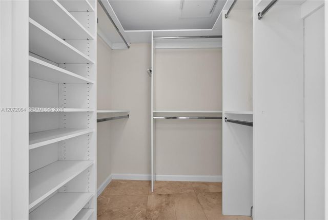 465 Brickell Avenue 419, Miami, FL 33131