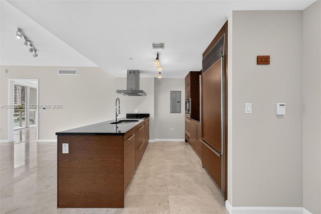 465 Brickell Avenue 419, Miami, FL 33131