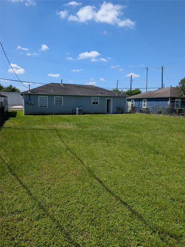 109 E Parker Road, Houston, TX 77076