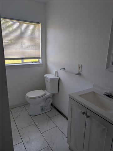 109 E Parker Road, Houston, TX 77076
