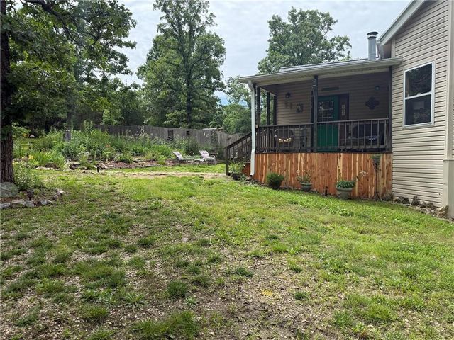 26361 Weidenmann Place, Edwards, MO 65326
