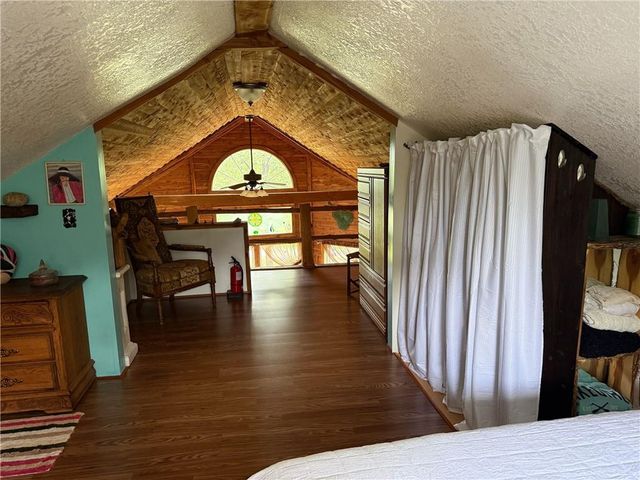 26361 Weidenmann Place, Edwards, MO 65326