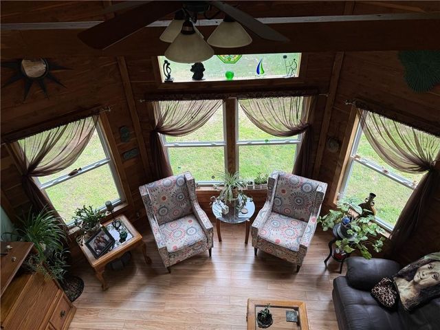 26361 Weidenmann Place, Edwards, MO 65326