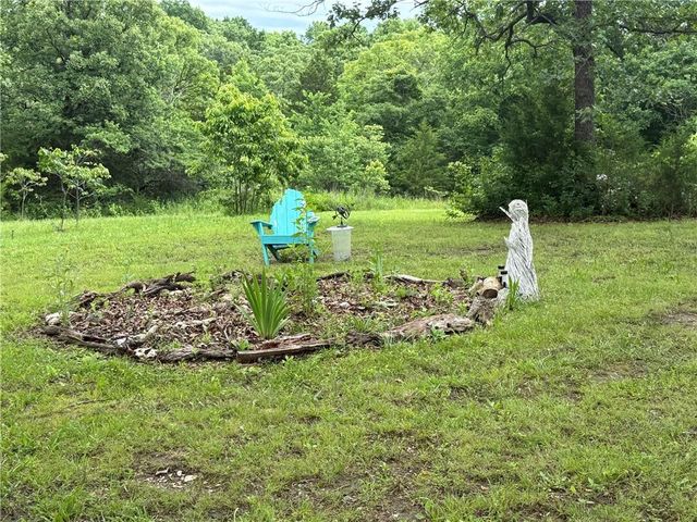 26361 Weidenmann Place, Edwards, MO 65326