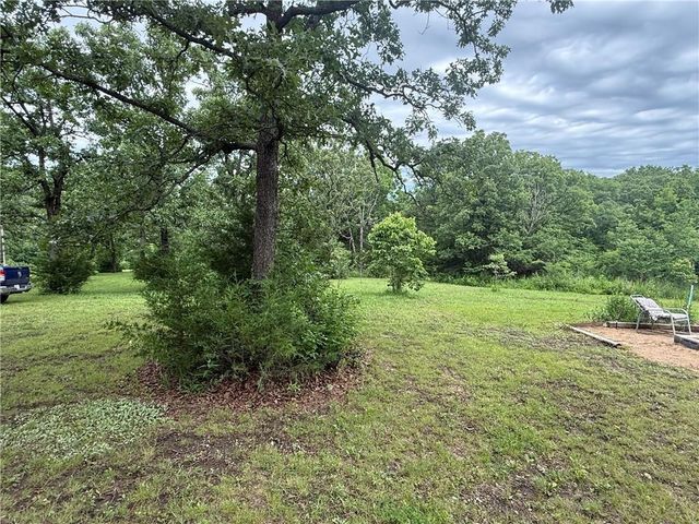 26361 Weidenmann Place, Edwards, MO 65326