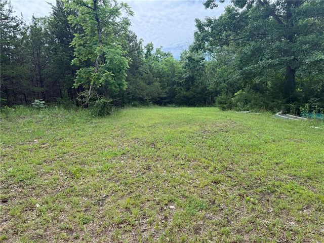 26361 Weidenmann Place, Edwards, MO 65326