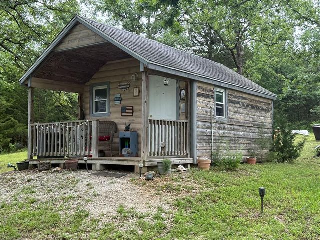 26361 Weidenmann Place, Edwards, MO 65326