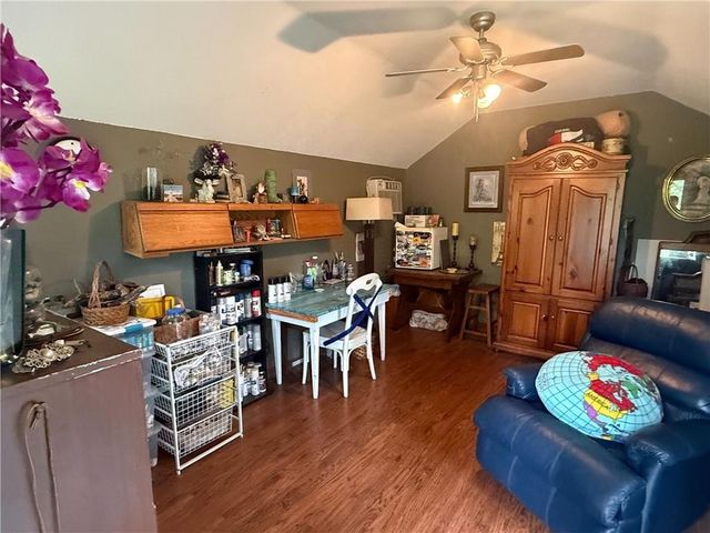 26361 Weidenmann Place, Edwards, MO 65326