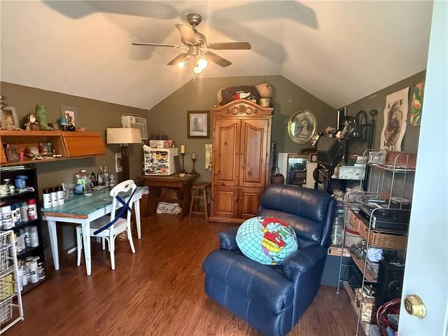 26361 Weidenmann Place, Edwards, MO 65326