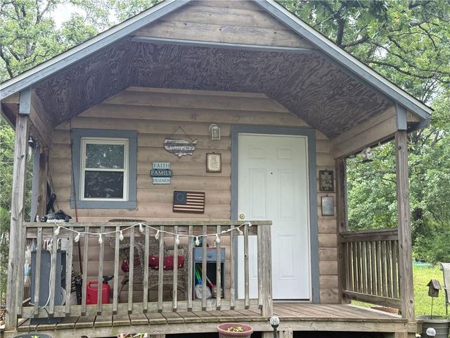 26361 Weidenmann Place, Edwards, MO 65326