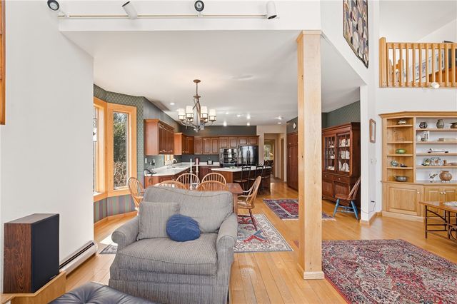 2090 Oak Ridge Dr, Saltlick Twp, PA 15622